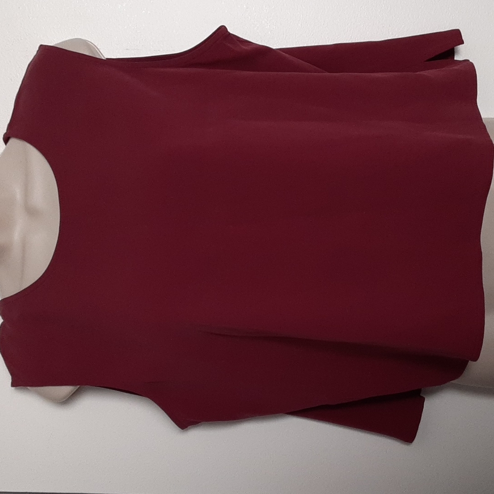 WINTERSILKS Crop Top